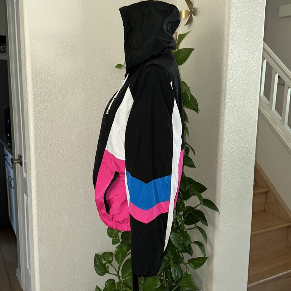 New Look - Picture 3 of 8